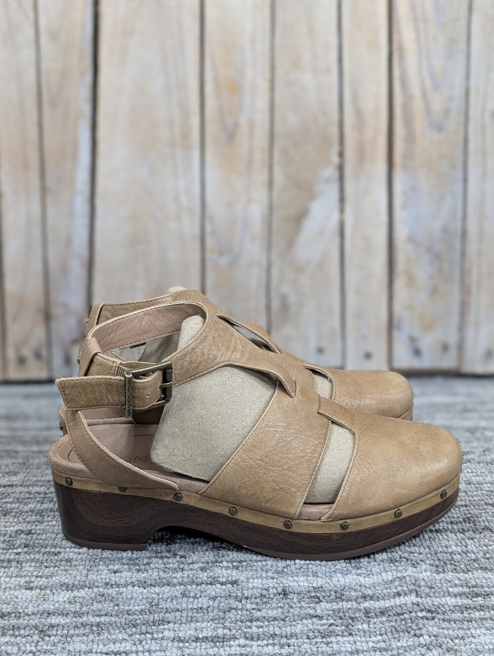 Vionic: "Faye" Ankle Strap Clogs - Tan - Size 8
